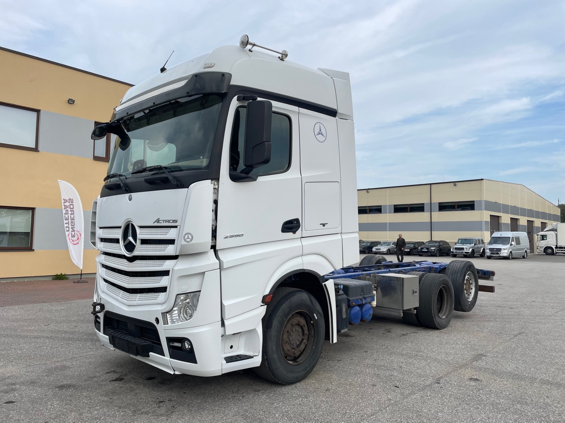 Mercedes-Benz Actros 2558 6x2 +ENGINE DEFECT! + RETARDER + PTO 